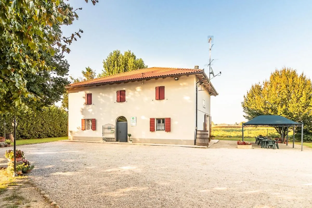 Agriturismo Il Bio Nonno Cento  Farm stay Cento (Emilia-Romagna)