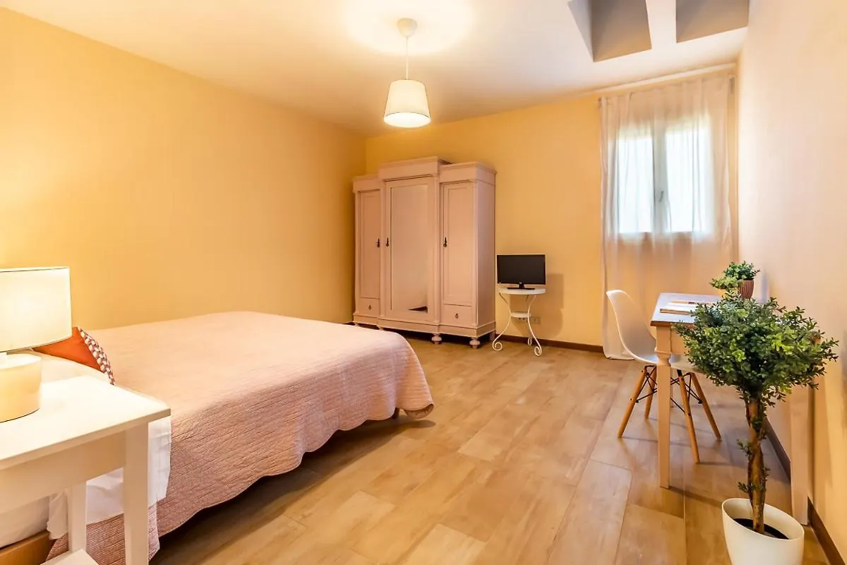 Agriturismo Il Bio Nonno Cento  Italy